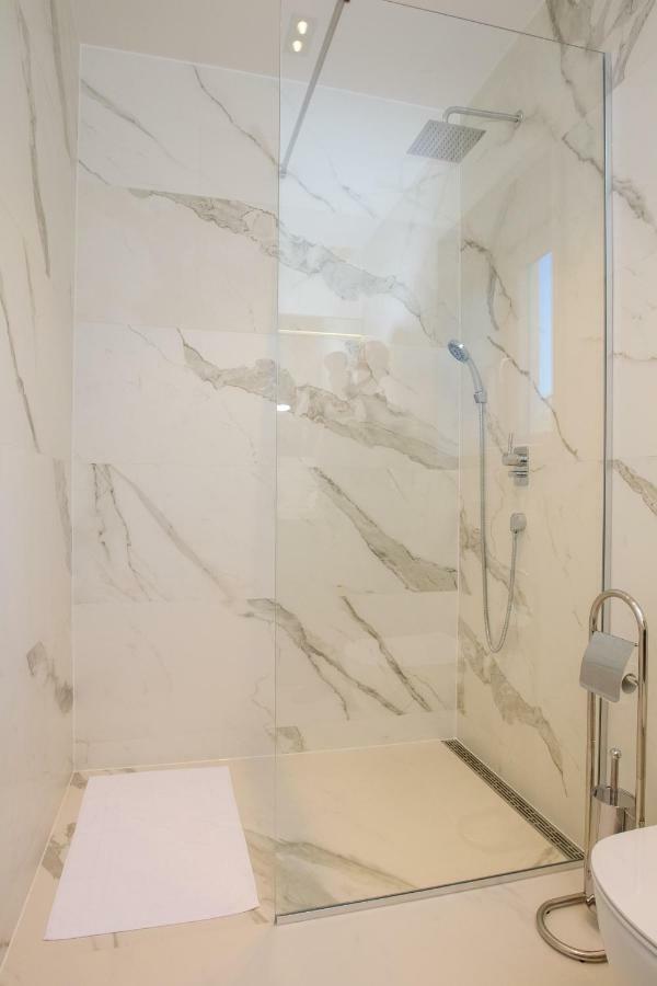 Apartmani Paklenica Noa สตารีกราด-ปาเคลนีซา ภายนอก รูปภาพ