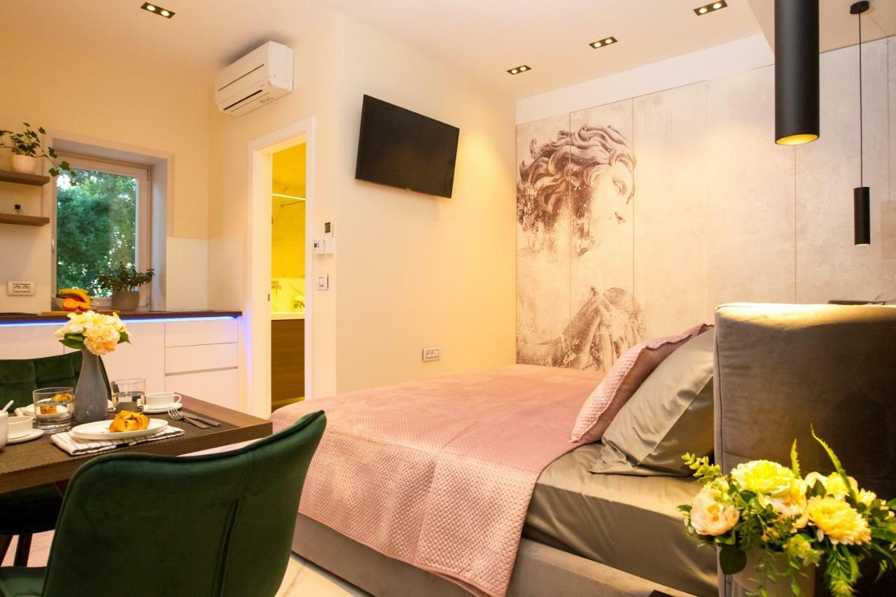 Apartmani Paklenica Noa สตารีกราด-ปาเคลนีซา ภายนอก รูปภาพ