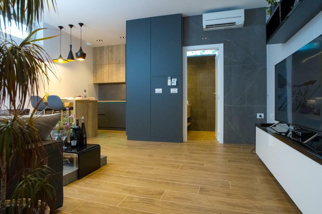 Apartmani Paklenica Noa สตารีกราด-ปาเคลนีซา ภายนอก รูปภาพ