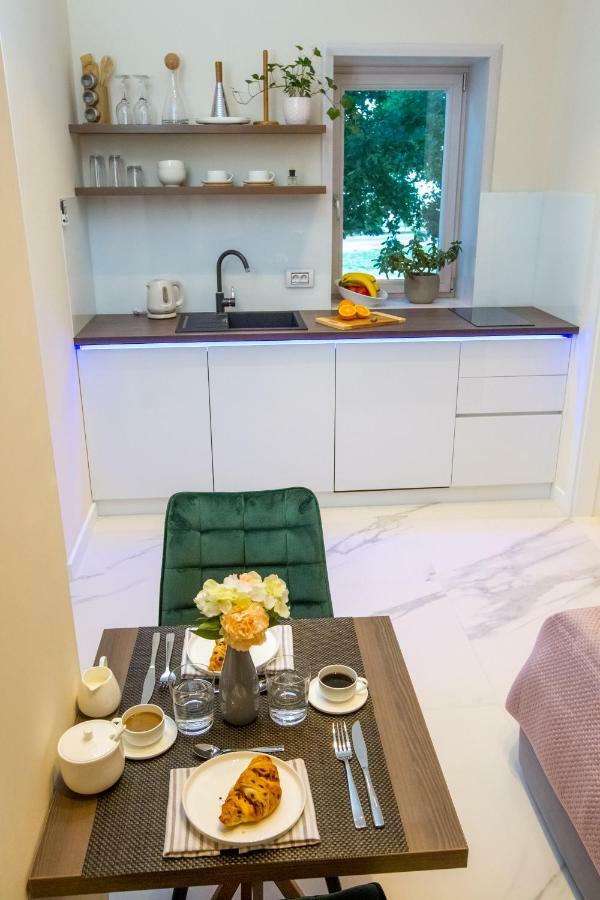 Apartmani Paklenica Noa สตารีกราด-ปาเคลนีซา ภายนอก รูปภาพ