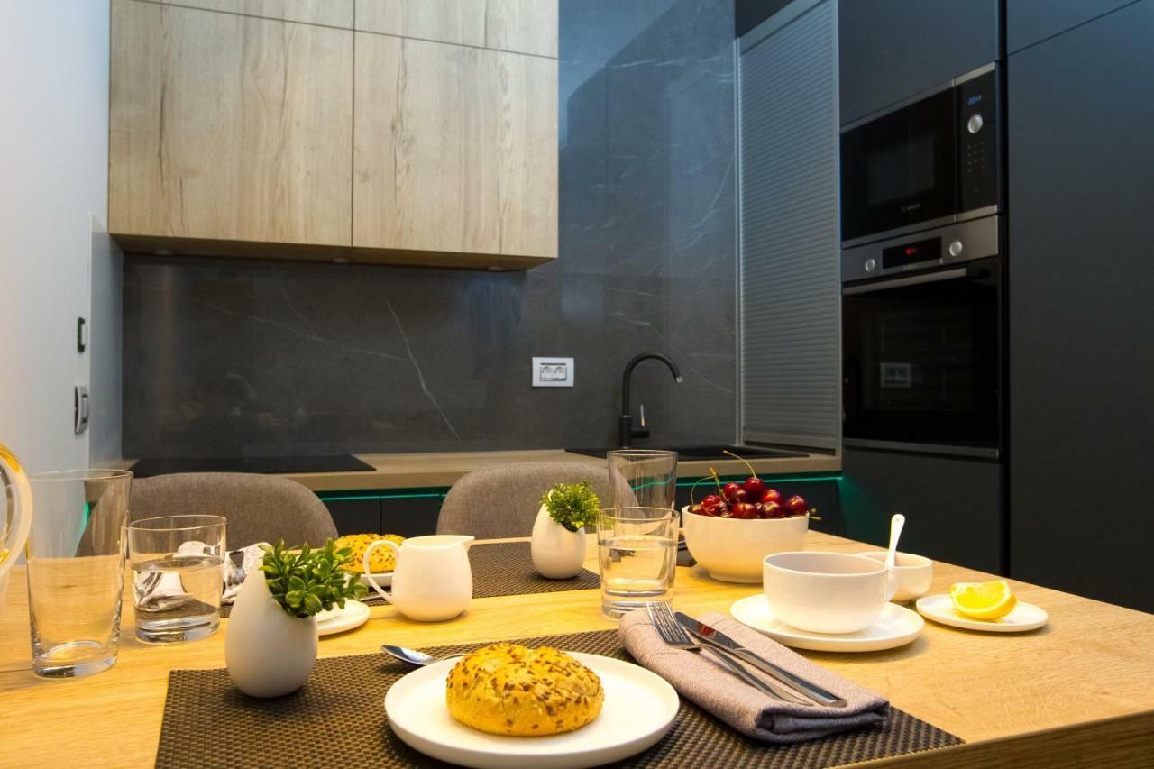 Apartmani Paklenica Noa สตารีกราด-ปาเคลนีซา ภายนอก รูปภาพ